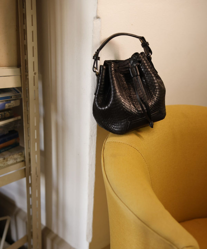 Alva in Snake and Leather